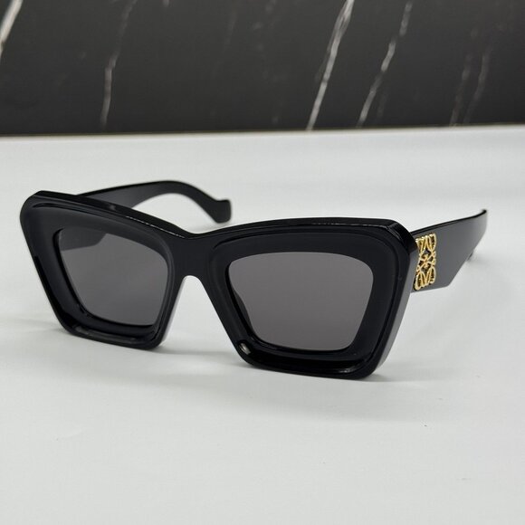NEW LOEWE LW40145I 01A WOMEN SUNGLASSES BLACK CAT EYE LOEWE EYEWEAR - Picture 2 of 10